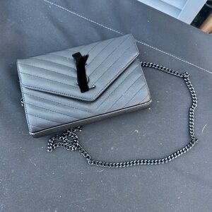 Elegant Black Quilted Chain Bag